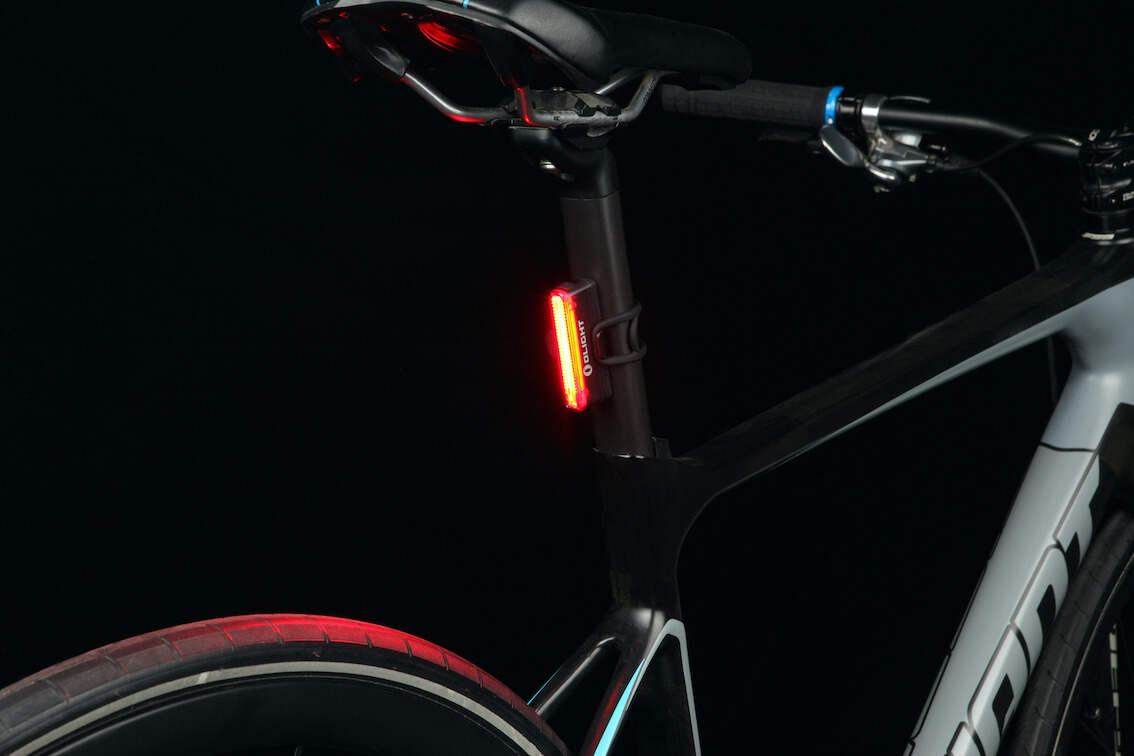Cycle Light Sets - Olight RN1500 And SEEMEE 30 Review - SEEMEE 30 angle